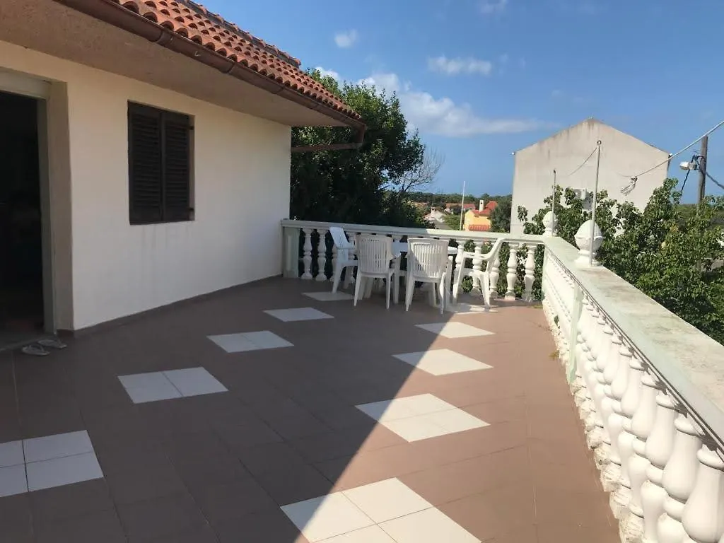 Vila Klara Olib 0*,