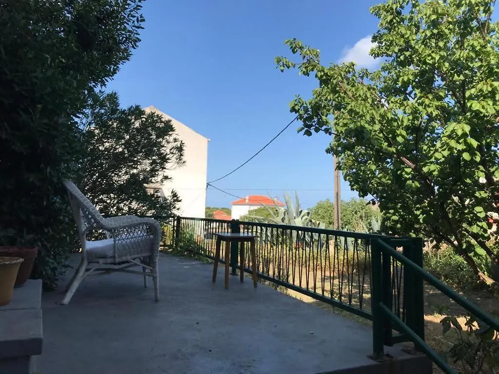 Vakantiehuis Vila Klara Olib